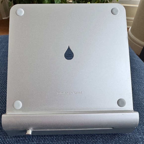 Rain Design iLevel 2 Adjustable Height Laptop Stand/MacBook Riser, Ergonomic - Picture 1 of 9